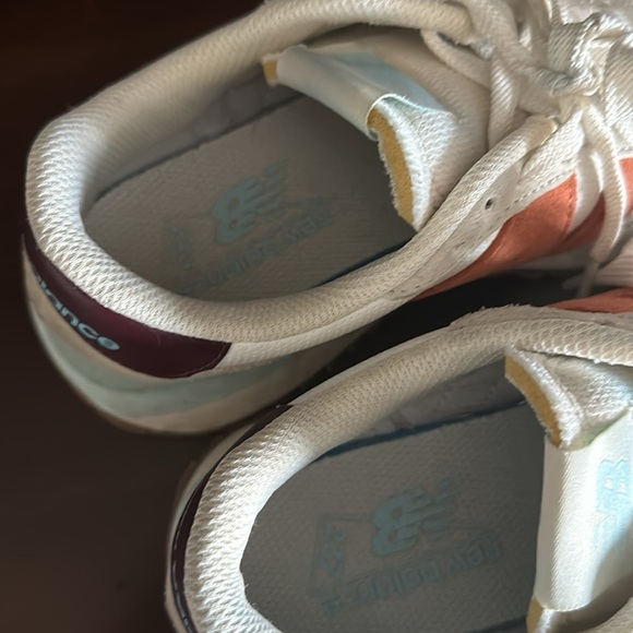 New Balance 237 size 7.5 - Picture 4 of 15